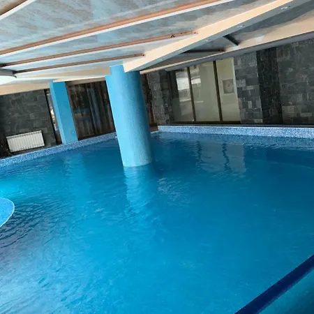 Belvedere Club ...vip Ap. * בנסקו